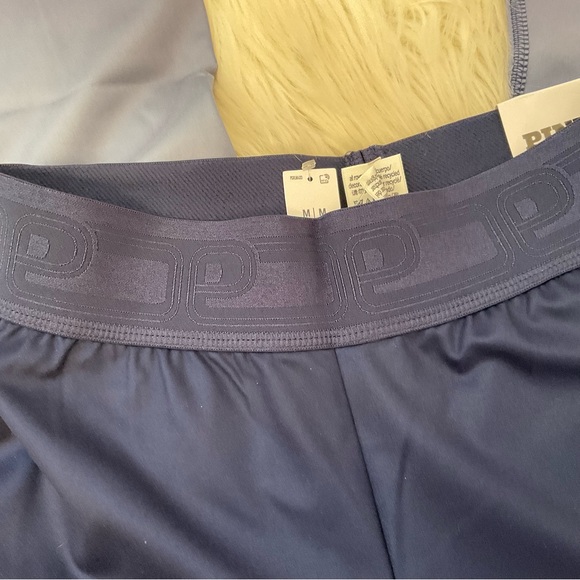 PINK Victoria’s Secret Ultimate High Waist Leggings - NWT - Medium - Midnight - Picture 9 of 11